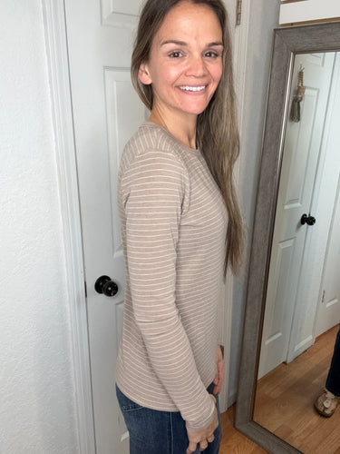 Suzzie Long Sleve Top Taupe - Staccato