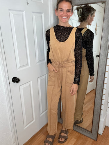 Mezo Jumpsuit Camel- Anniewear