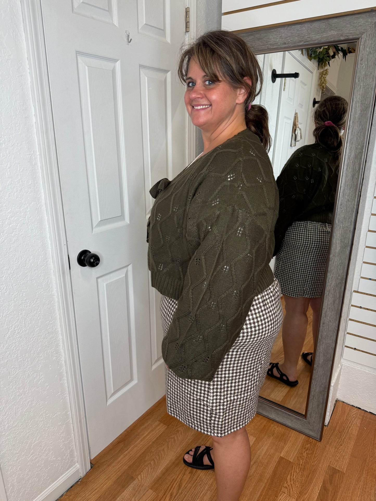 WREN TIE FRONT CARDIGAN OLIVE - MIKAROSE
