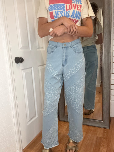 FLORAL PATH WIDE LEG CROP DENIM JEANS - DAVI & DANI