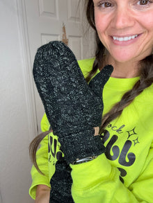 SHERPA LINED CABLE KNIT MITTENS
