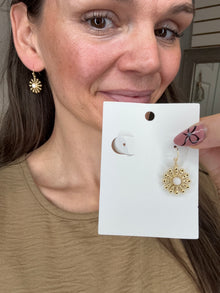 FLOWER GEM EARRINGS- DYLAN