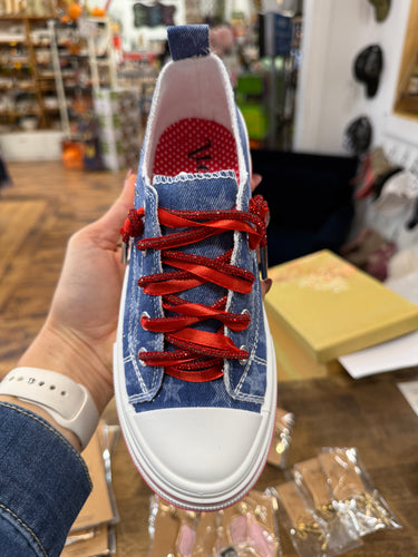 AMAN USA RHINESTONE AND SATIN LACE UP SNEAKER- VERY G