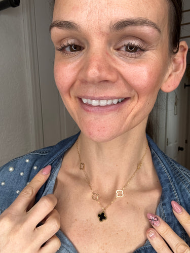 REVERSIBLE CLOVER CHARM NECKLACE