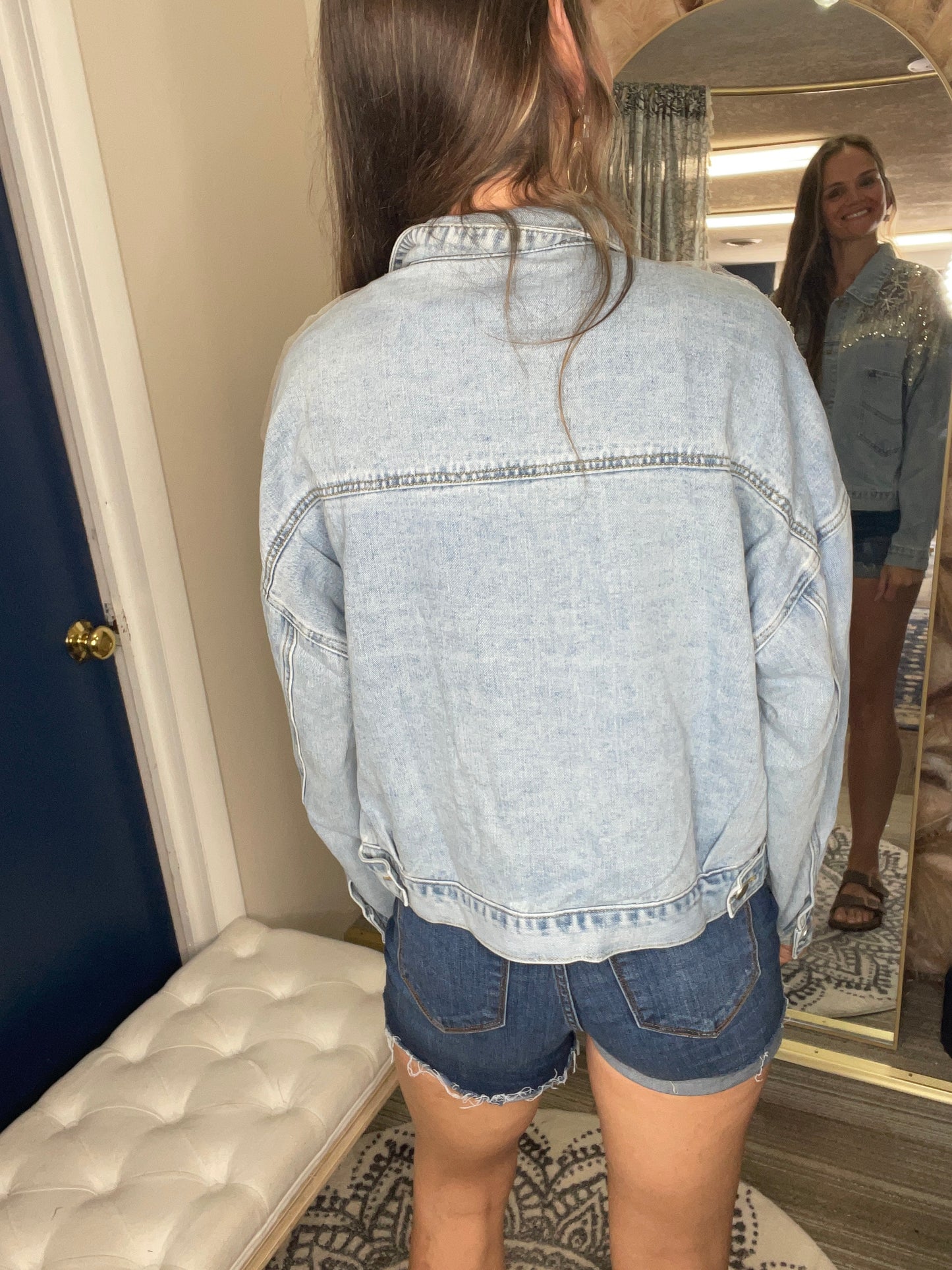 MESH STITCHING BUTTON DOWN DENIM JACKET