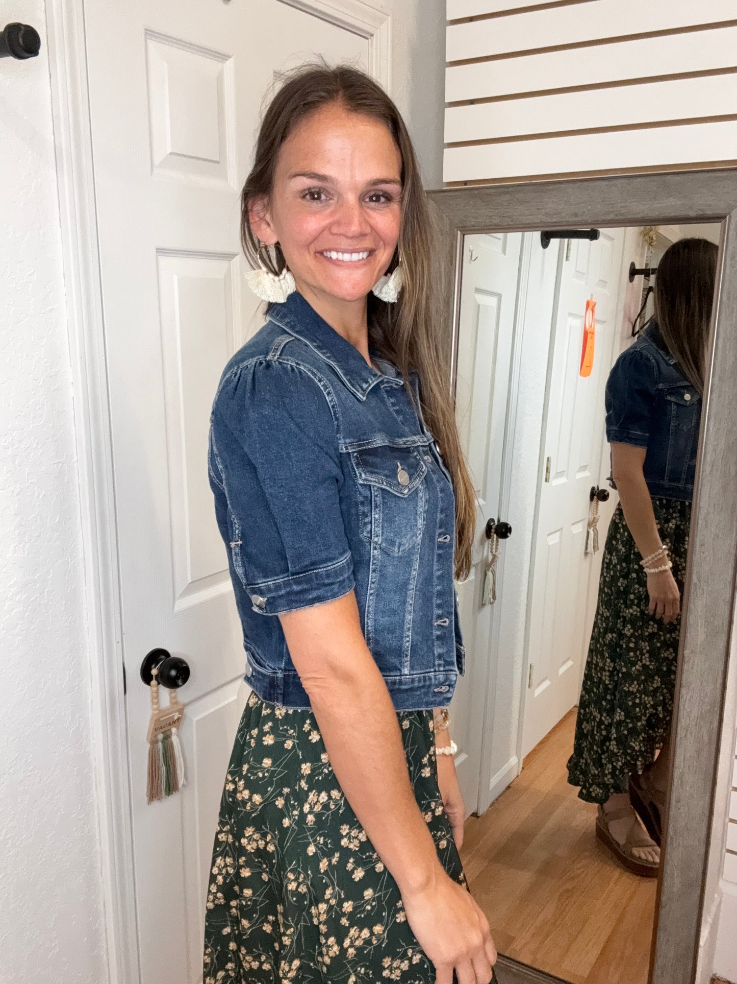 HADDIE CROPPED SHORT SLEEVE DENIM JACKET - RISEN