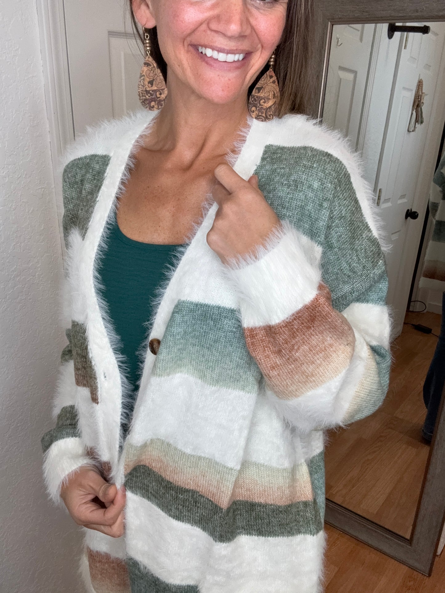 CLOVE CARDIGAN IVORY STRIPE- COZY