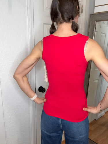 Luxe Round Neck Seamless Tank Red- Yelete