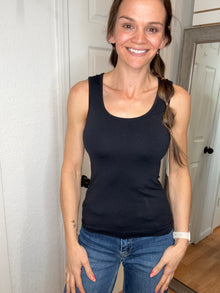 Luxe Round Neck Seamless Tank Black - Yelete