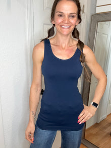 Bare Seamless Tank Navy -Yelete