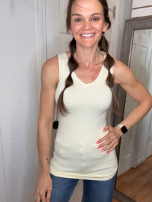 Bare Seamless Tank Ivory -Yelete