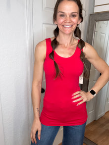 Bare Seamless Tank Red-Yelete