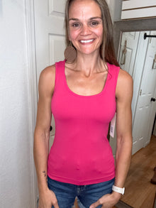 Luxe Round Neck Seamless Tank Pink- Yelete