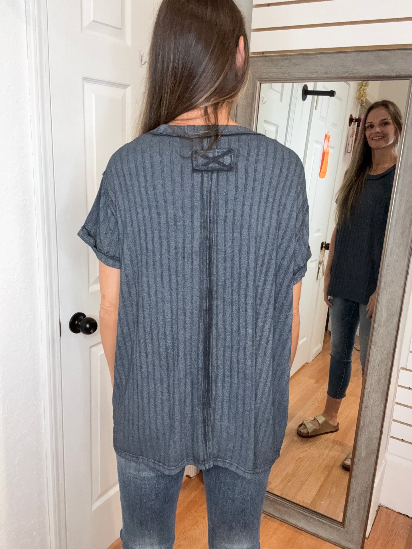 MARYANNE SHORT SLEEVE TOP ASH BLACK - ZENANA