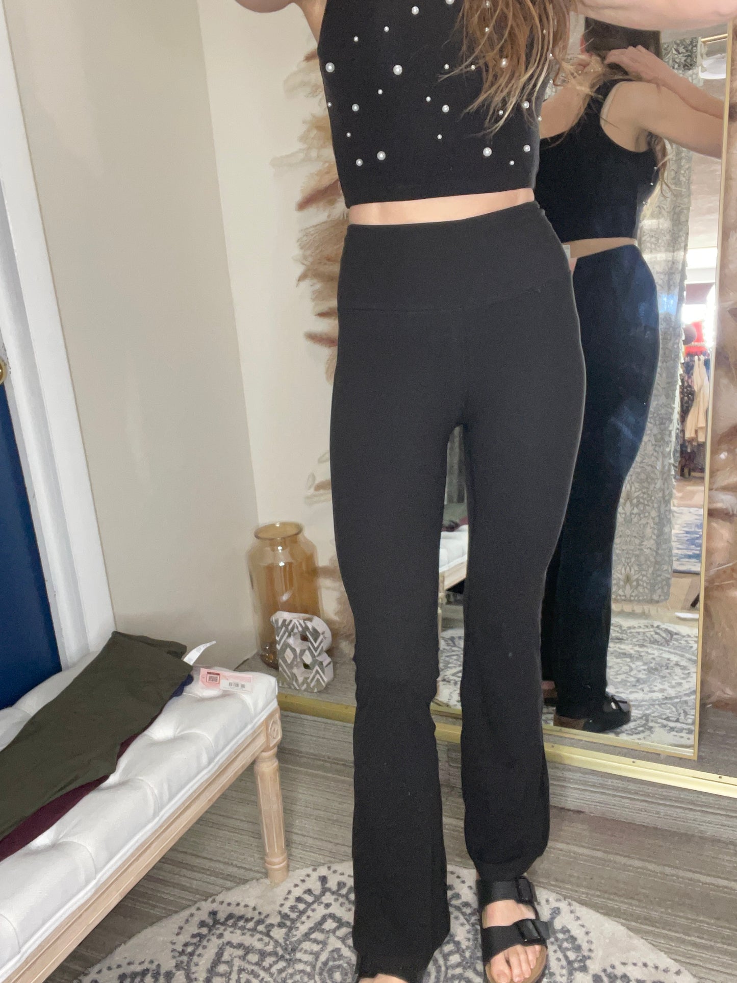 FLARED YOGA PANTS - Black