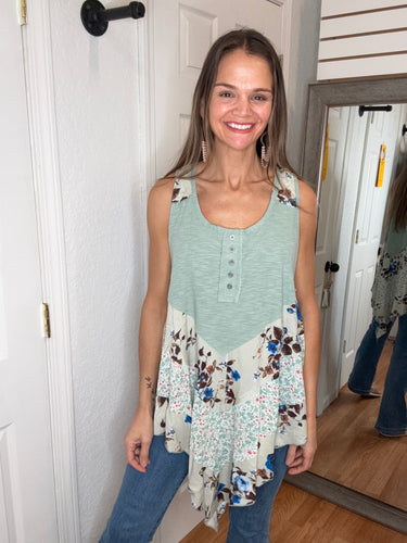 SHAWNA SLEEVLESS HENLEY TOP -POL