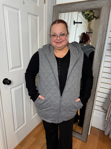 HEATHER HOODED VEST GREY- MICHELLE MAE