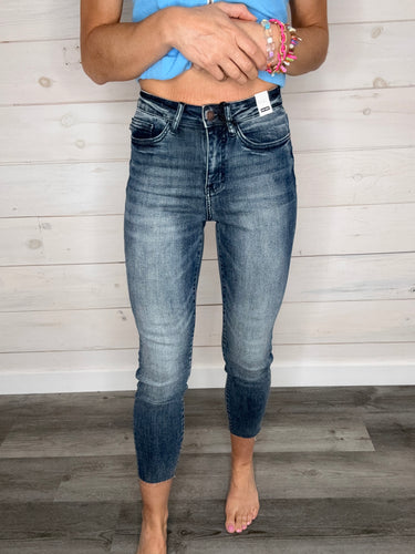 FRANKIE RAW HEM CROP DENIM JEANS - JUDY BLUE