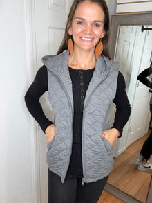 HEATHER HOODED VEST GREY- MICHELLE MAE