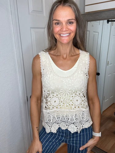 Beauty Sleeveless Crochet Top Natural- POL