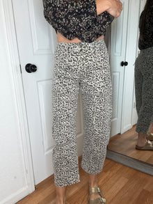 Zara Leopard Barrel Denim Jeans - Lovervet