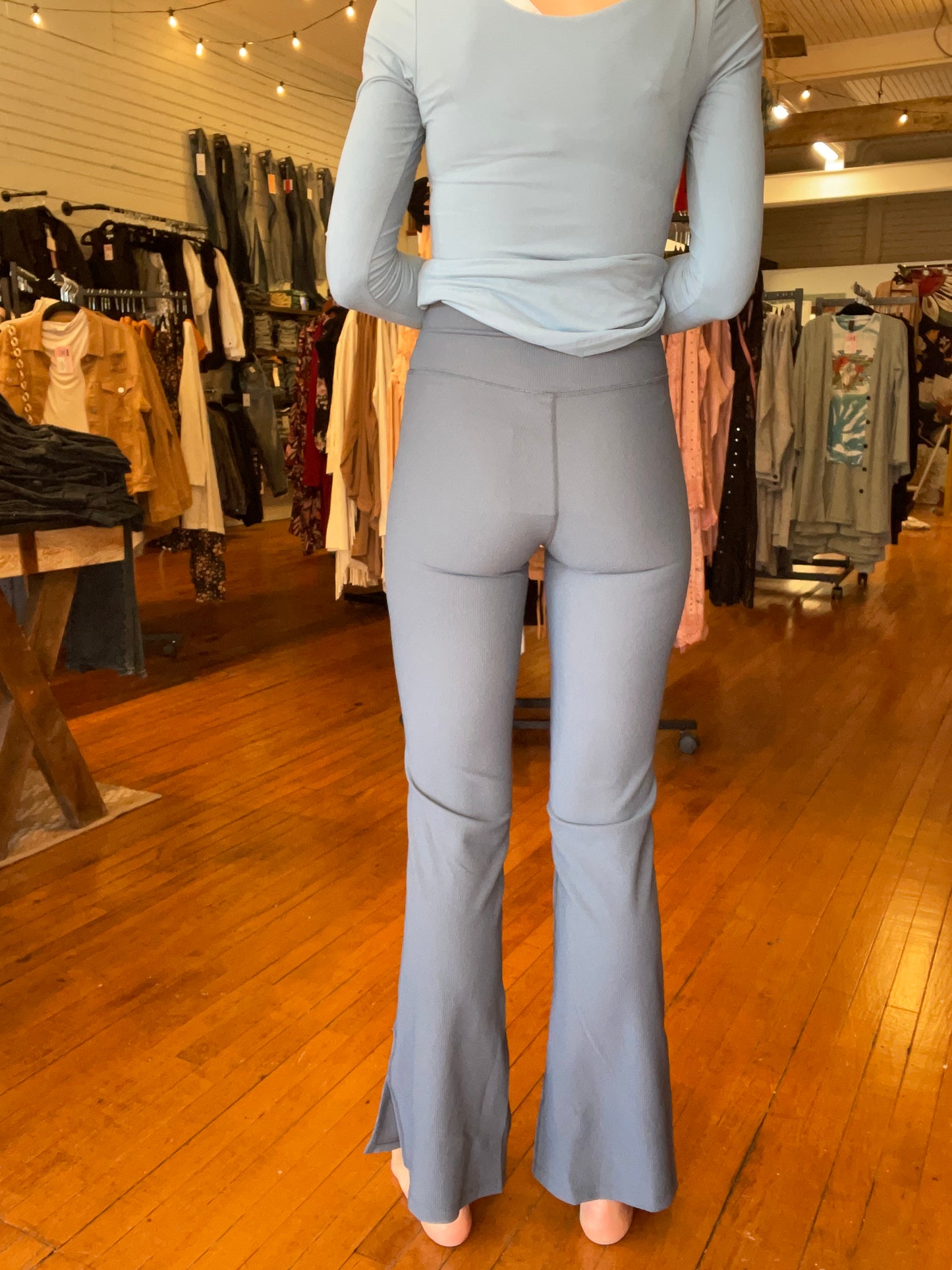 Bev V-Waist Flare Yoga Pant