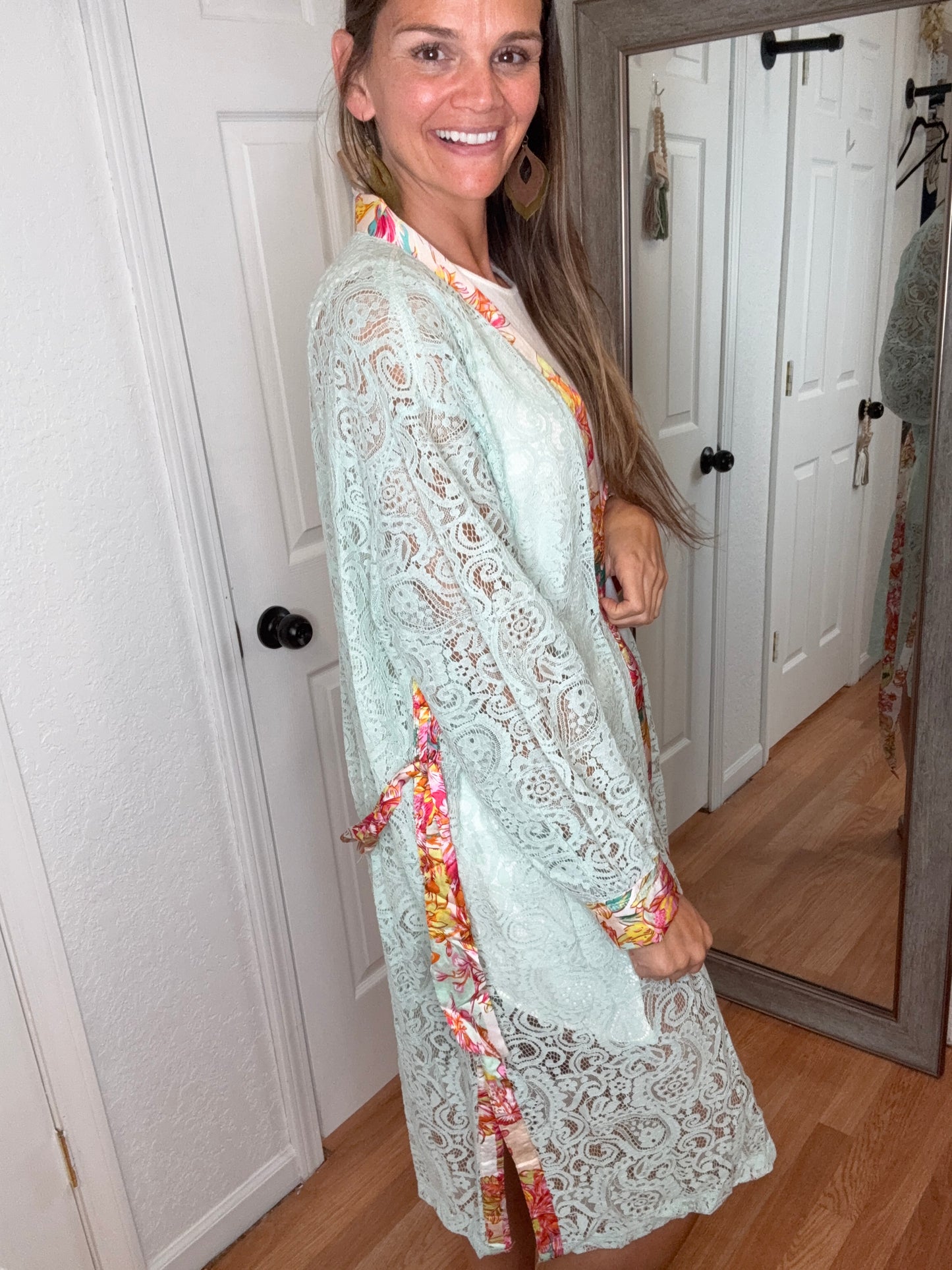 WILLOW LACE LONG SLEEVE COVER UP TOP SAGE - POL