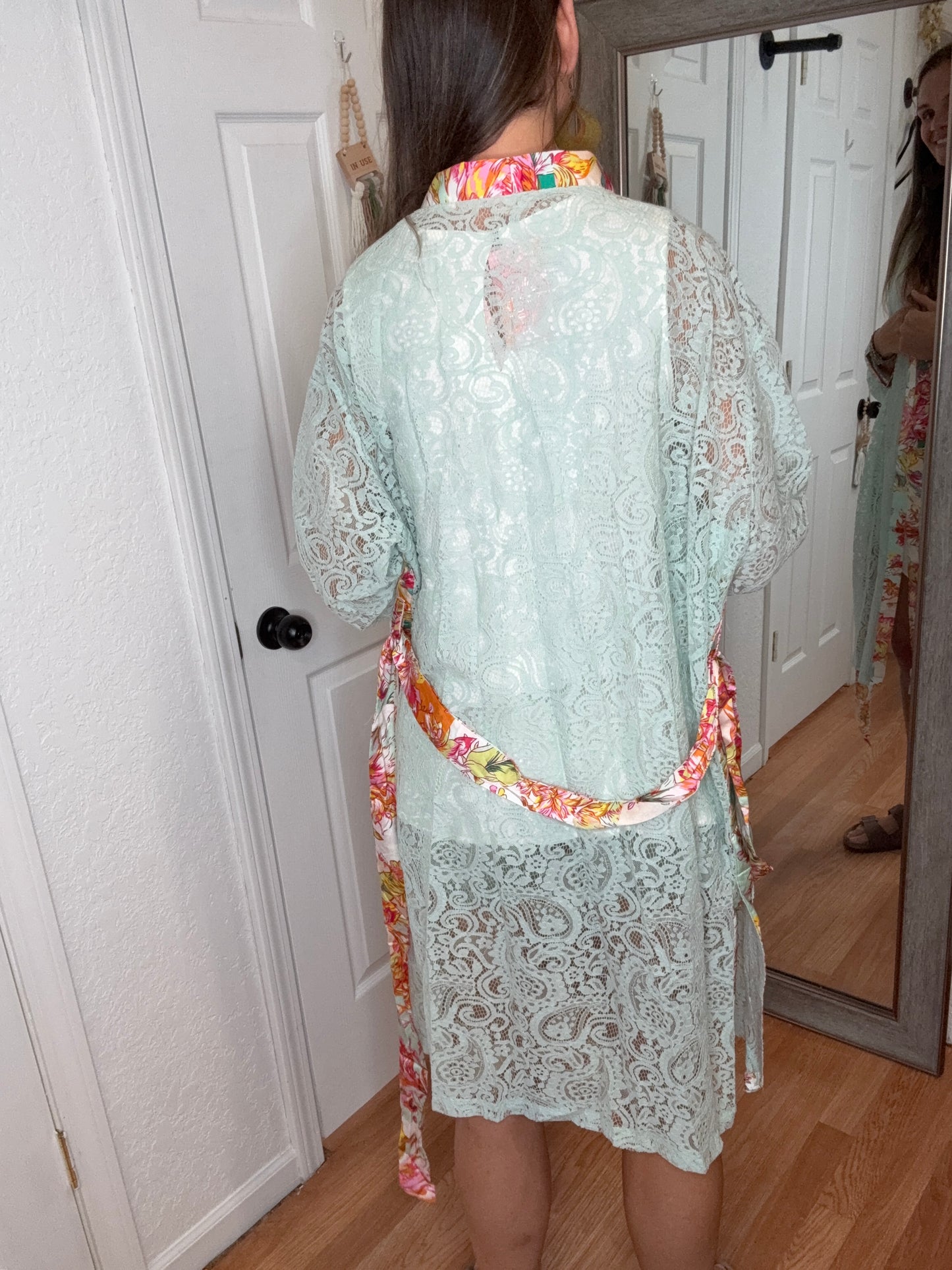WILLOW LACE LONG SLEEVE COVER UP TOP SAGE - POL