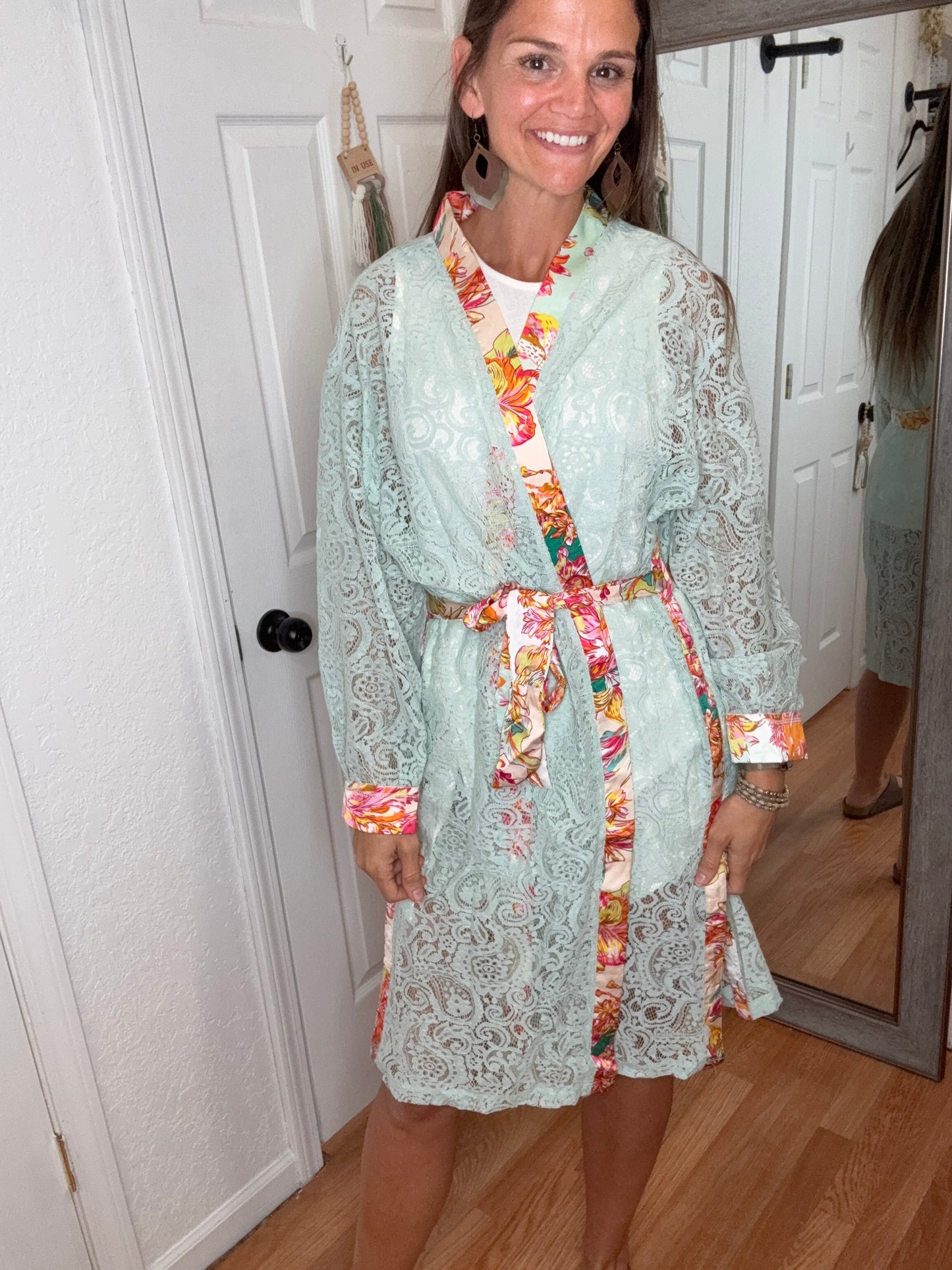 WILLOW LACE LONG SLEEVE COVER UP TOP SAGE - POL