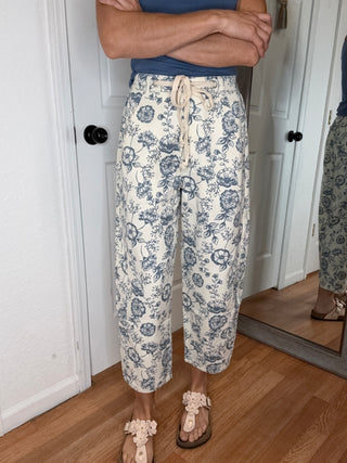 Ophelia Printed Barell Fit Denim Pants - Oddi