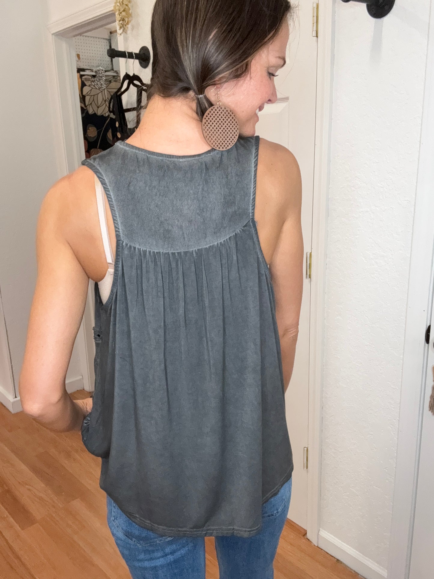 POL Tillie Lace Trimmed Tank- Charcoal