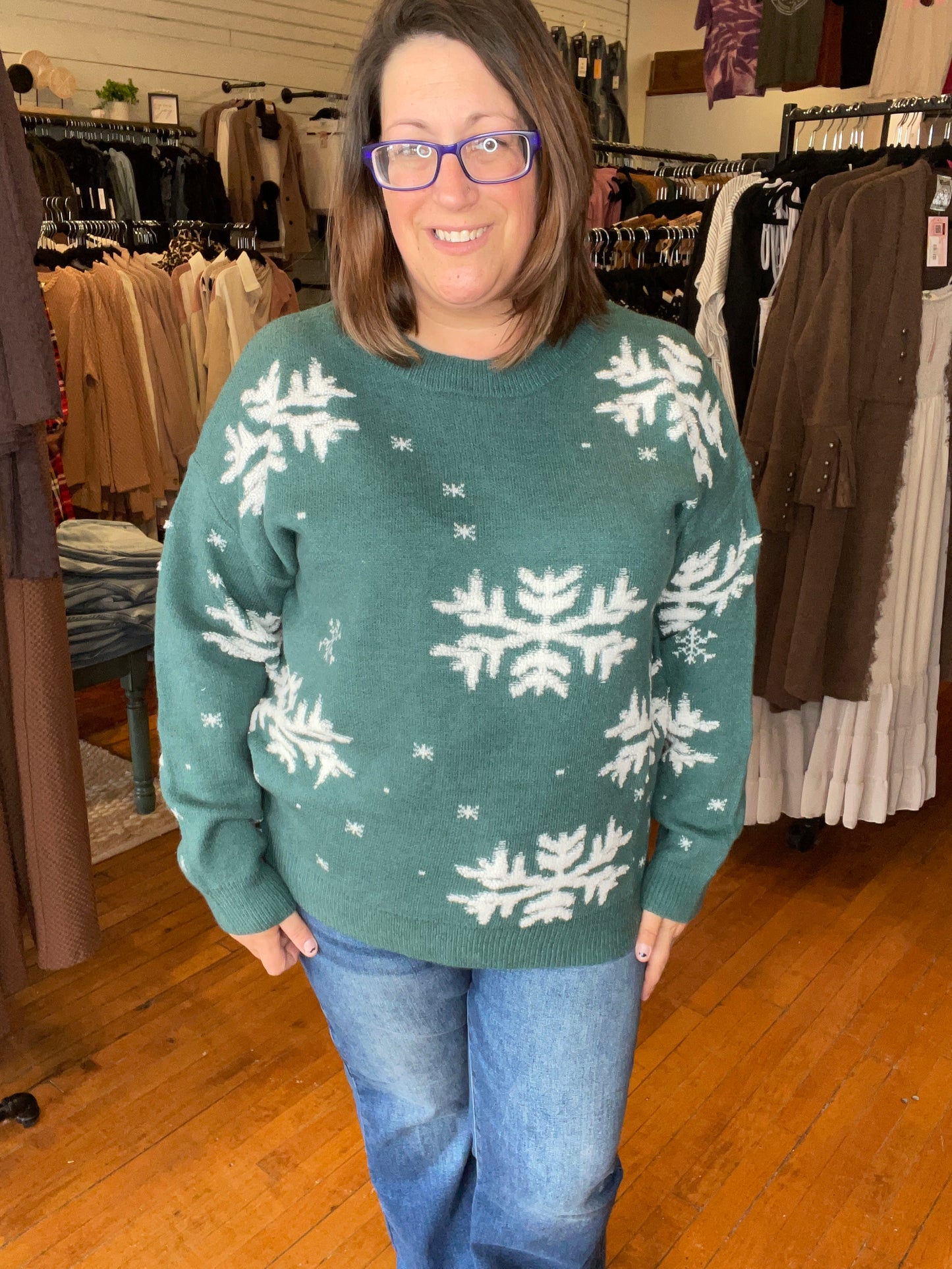 JUNIE - SNOWFLAKE SWEATER