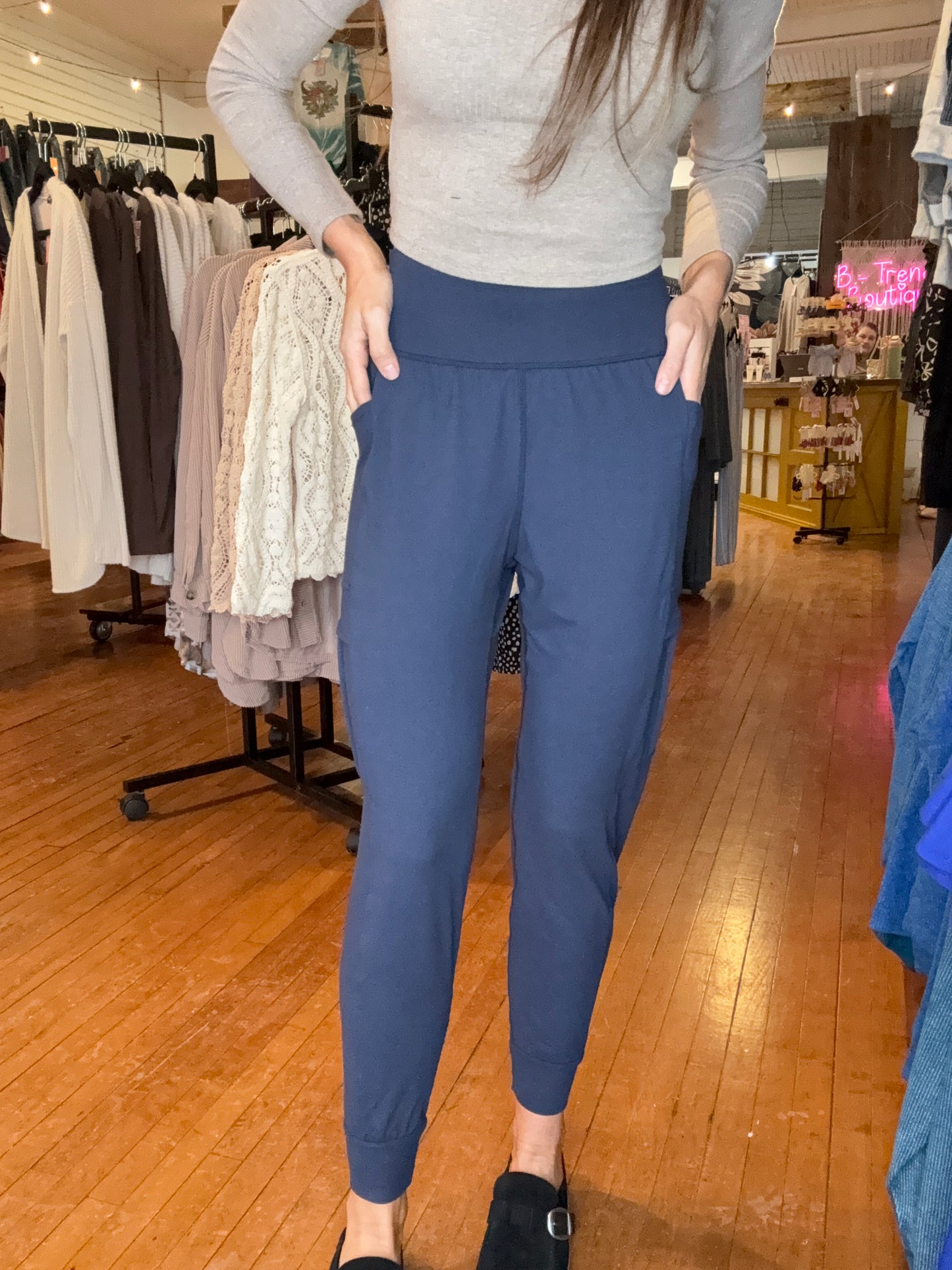 Janice Cargo Jogger/Leggings NAVY