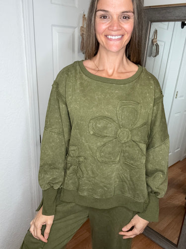 Naomi Pullover Sweatshirt Olive- Heimish