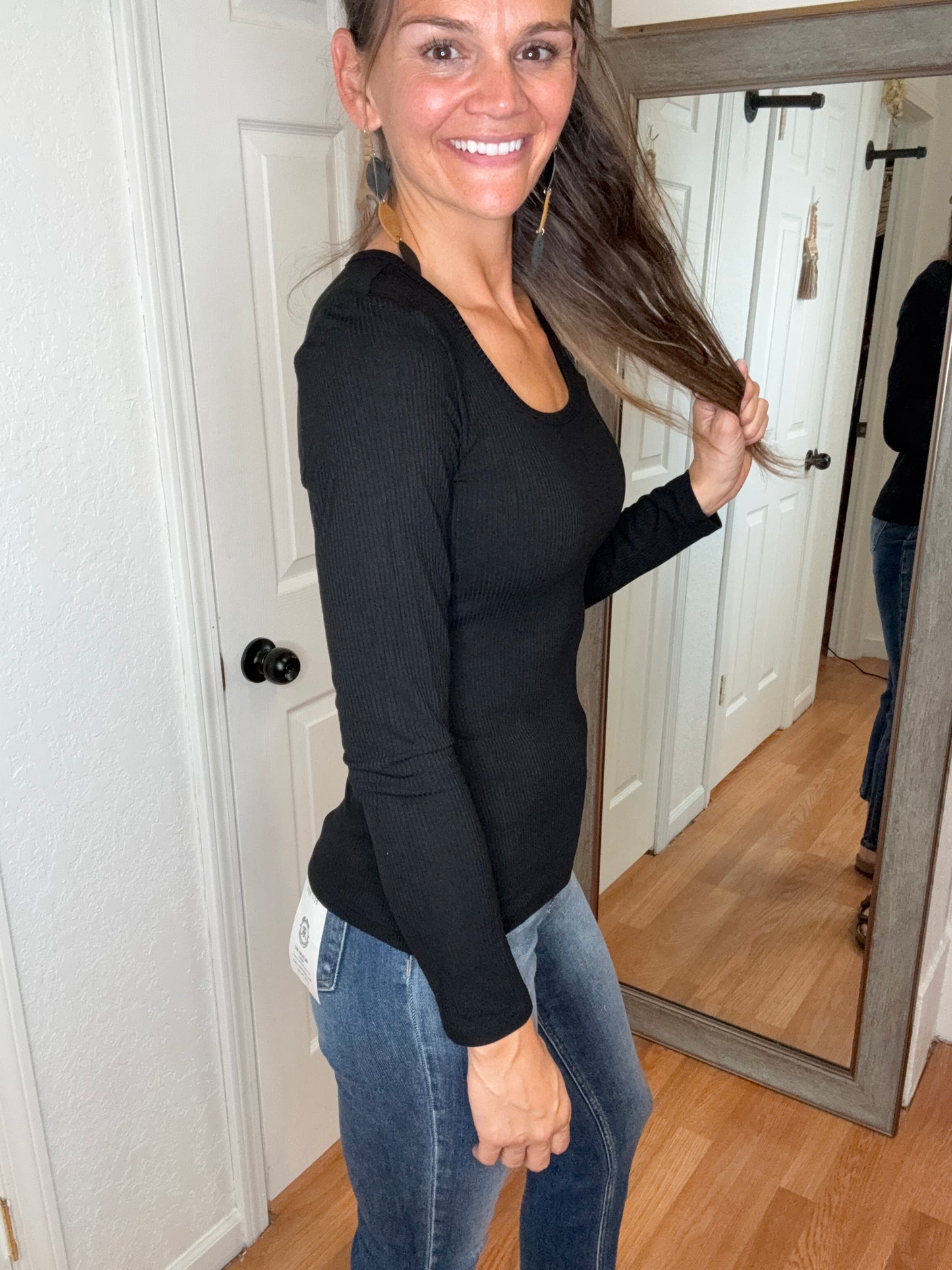 NINA LONG SLEEVE TOP BLACK - MIKAROSE