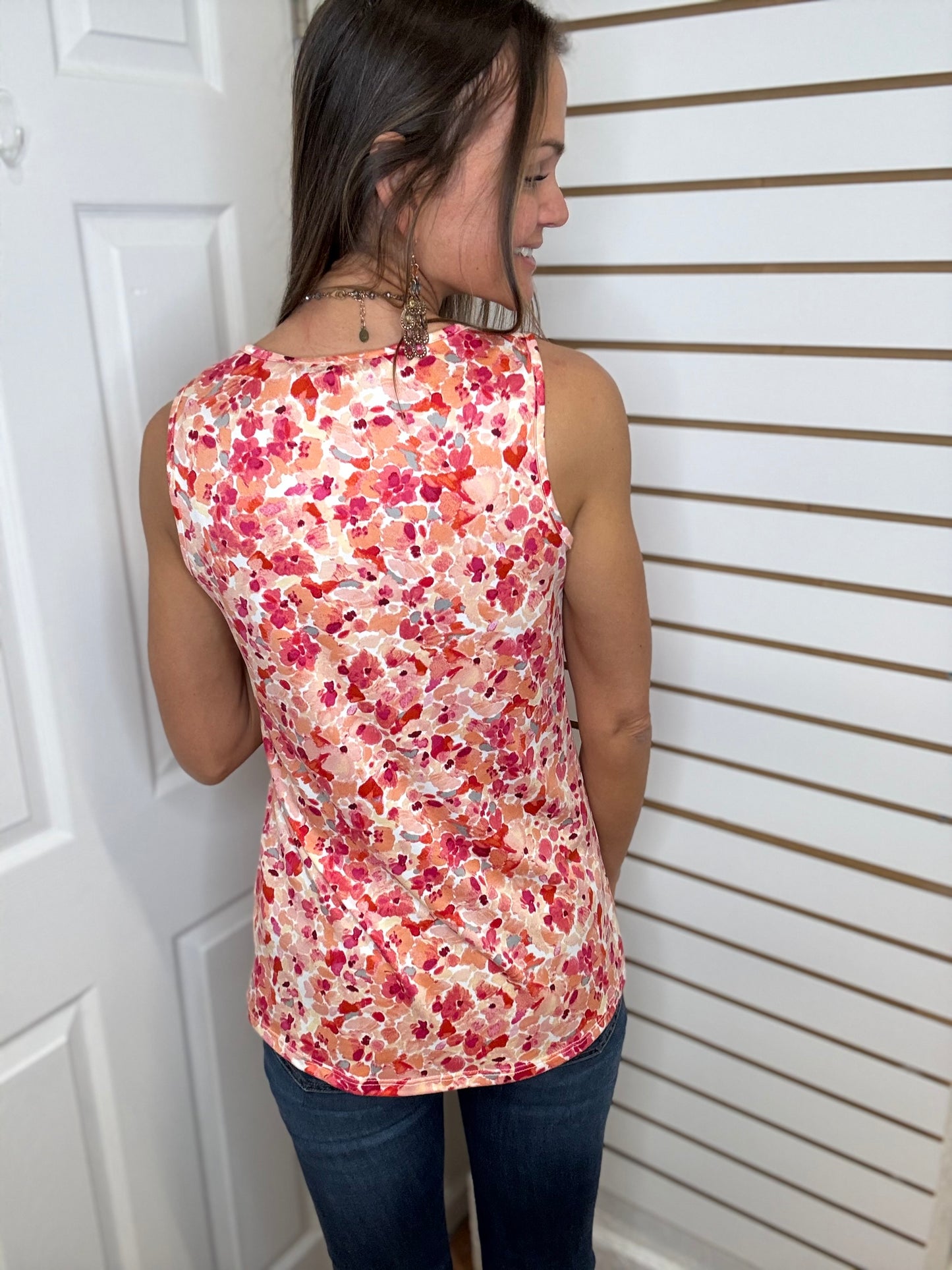 MICHELLE MAE Luxe Crew Tank - PEACH FLORAL