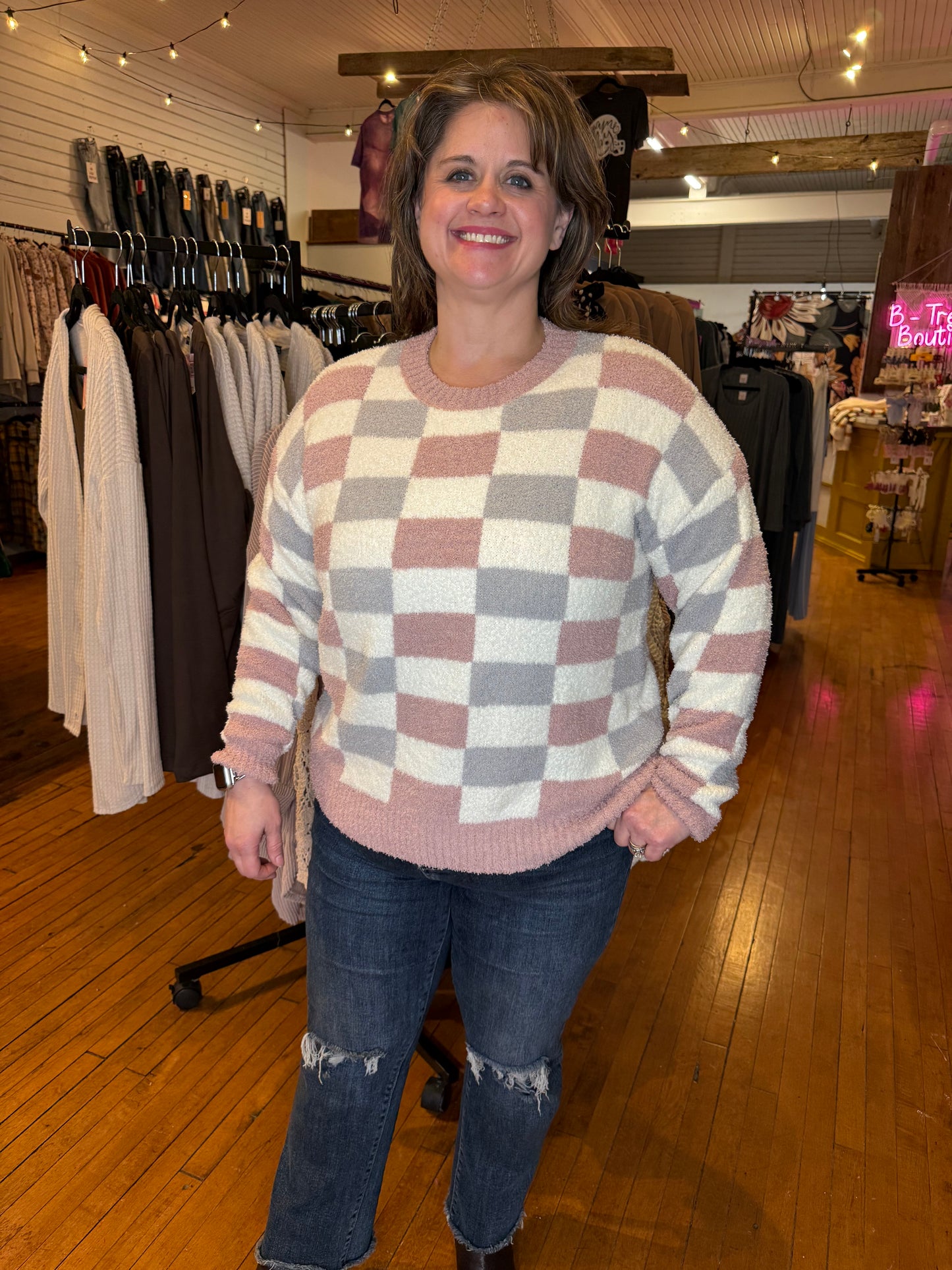 CLAIRE CHECKERED SWEATER