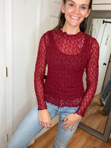 JOLIE LACE LAYERING TOP WINE- BLAKELEY