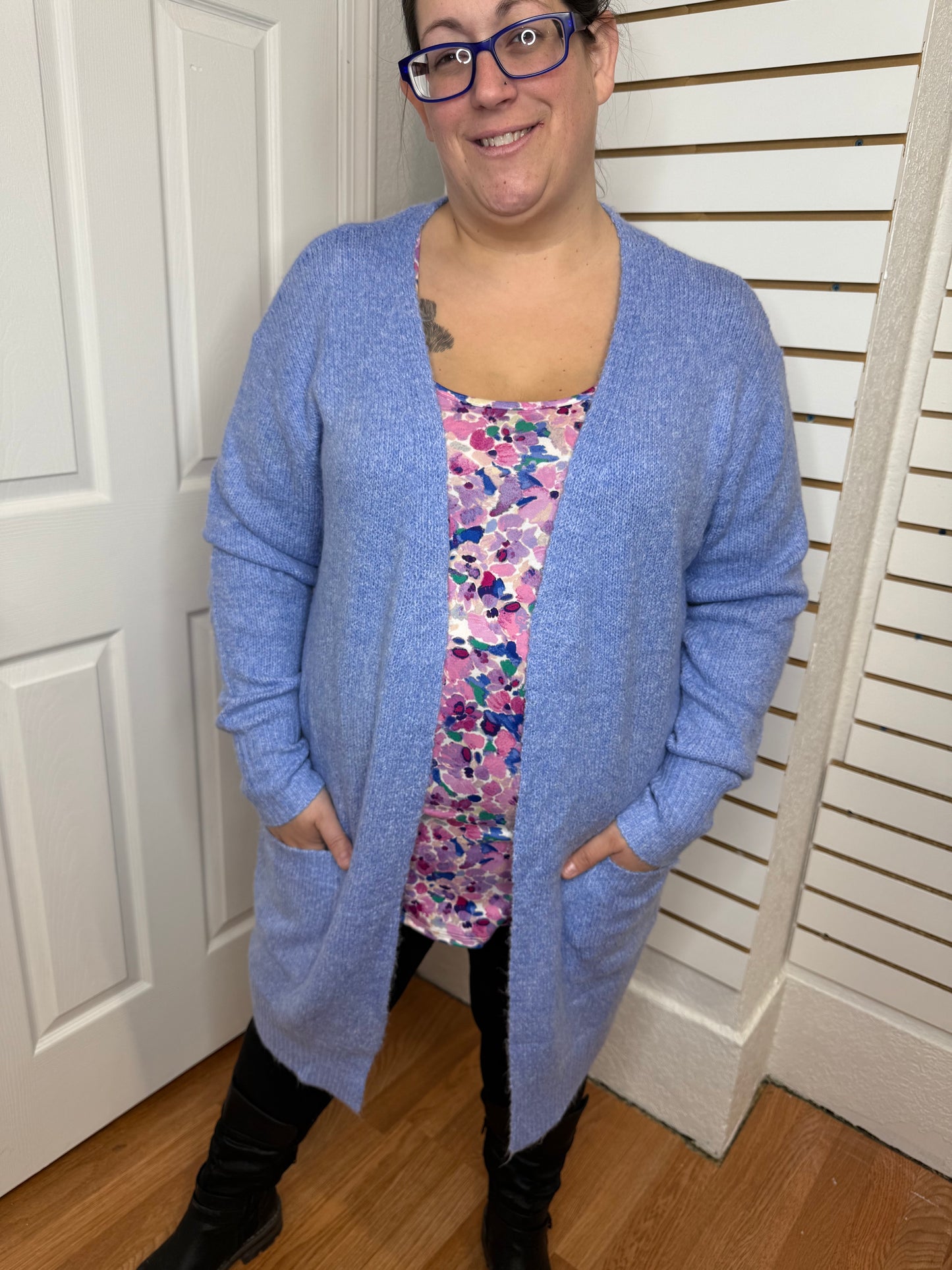 MICHELLE MAE Madison Cozy Cardigan - BLUE