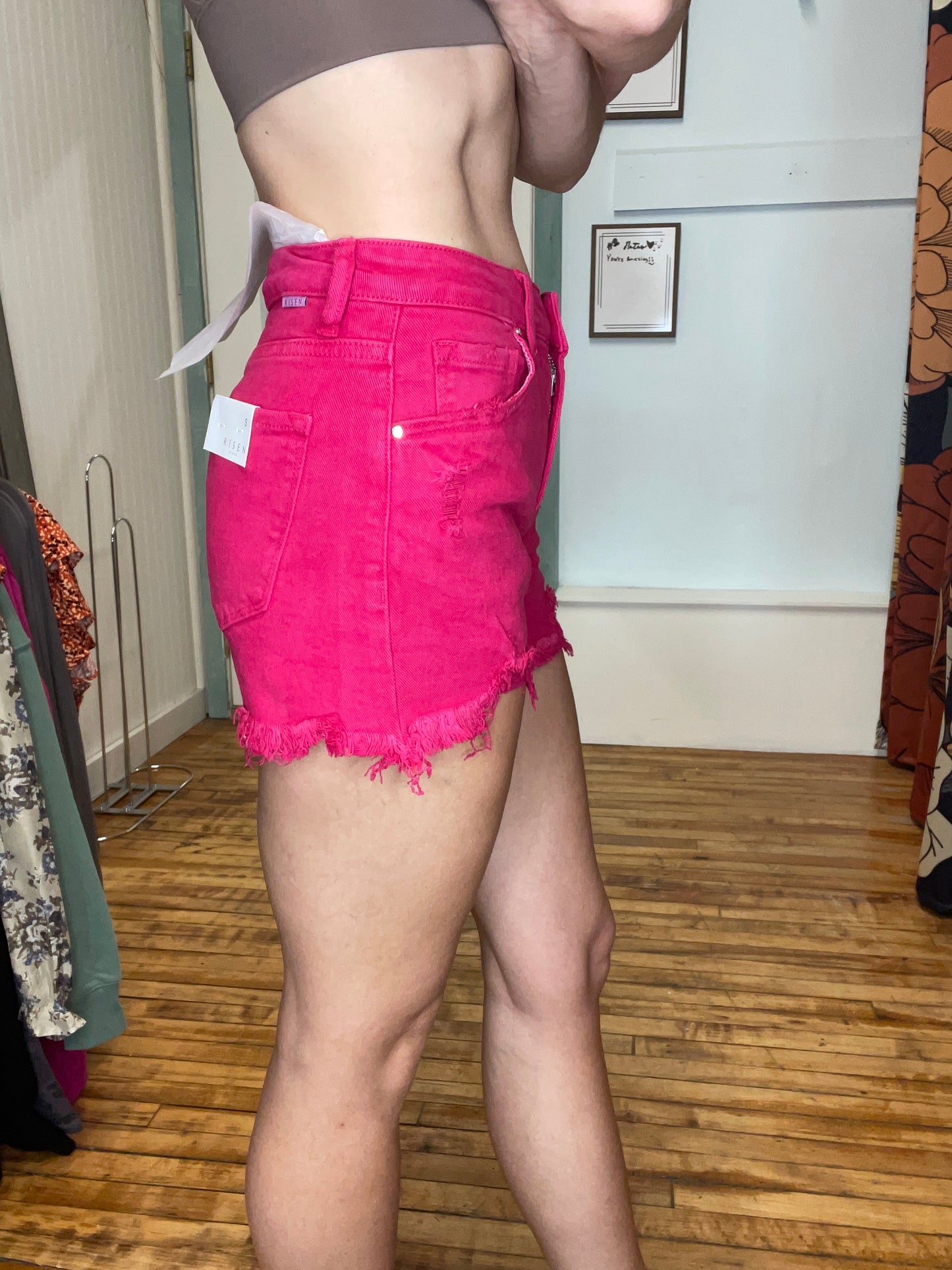 RISEN MID RISE SHORTS