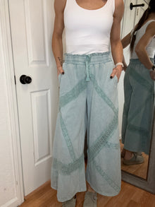 Maxine Relaxed Fit Pants Lt. Blue- Oli & Hali