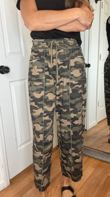 Camio Camo Barrel Pants- ANNIEWEAR