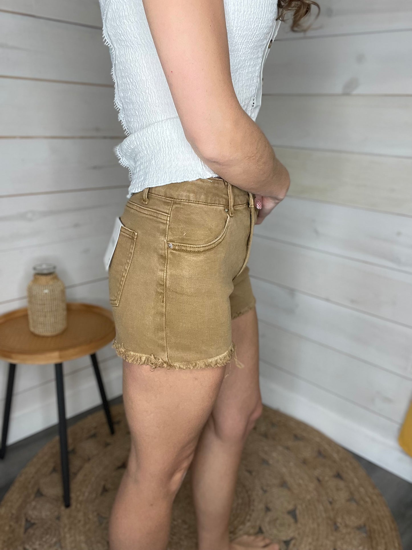 WASHED FRAYED SHORTS Deep Camel