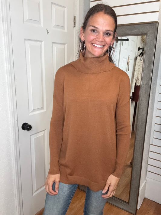ZARIAH TURTLENECK SWEATER TOP RUST - COZY