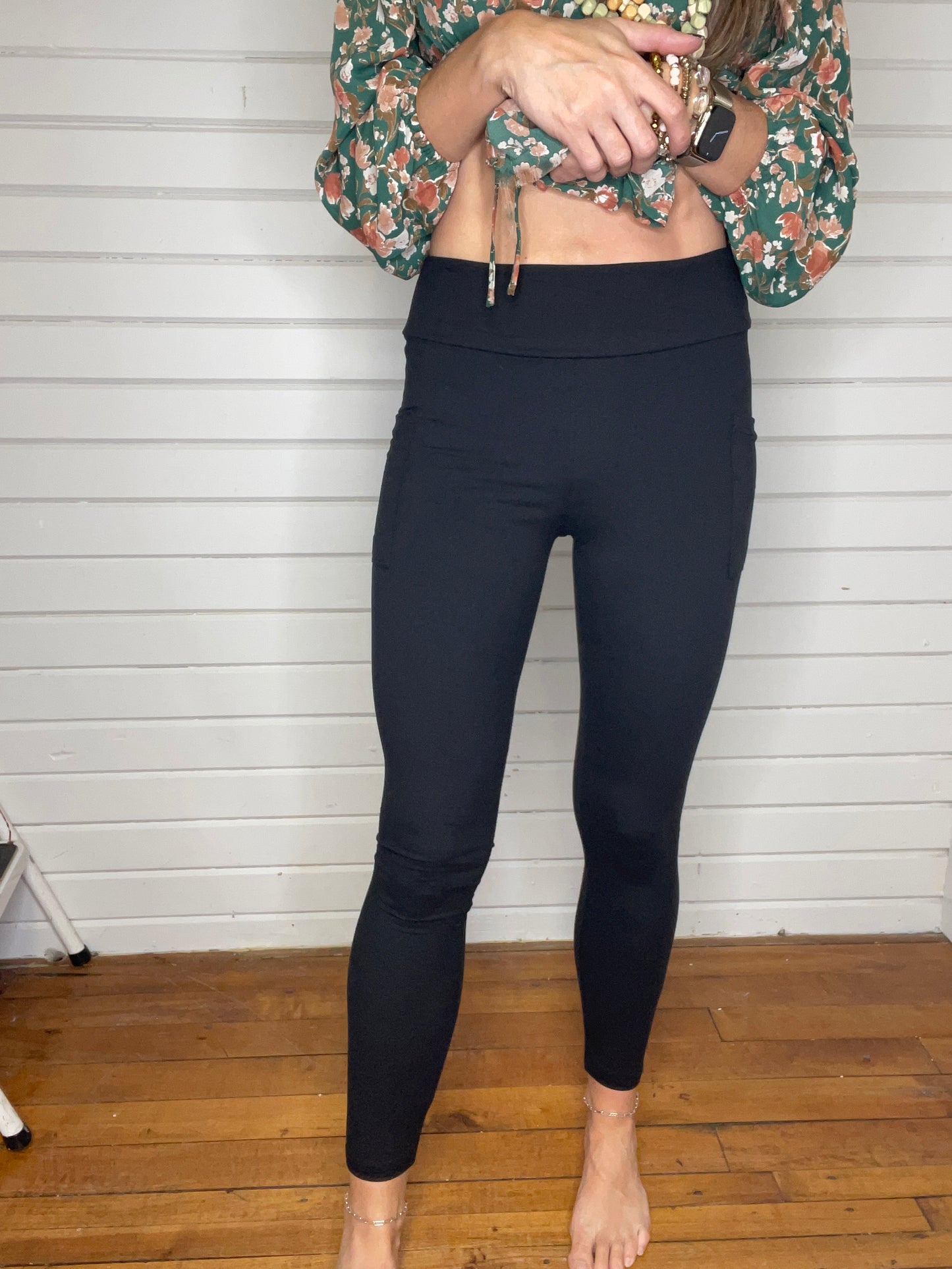 BLACK FULL-LENGTH Leggings with POCKETS