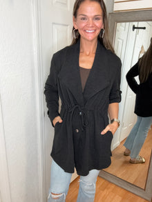 BELINDA TEXTURED LAYERING JACKET BLACK- COZY