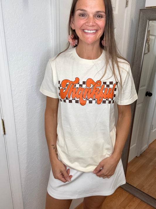 RETRO THANKFUL GRAPHIC TEE