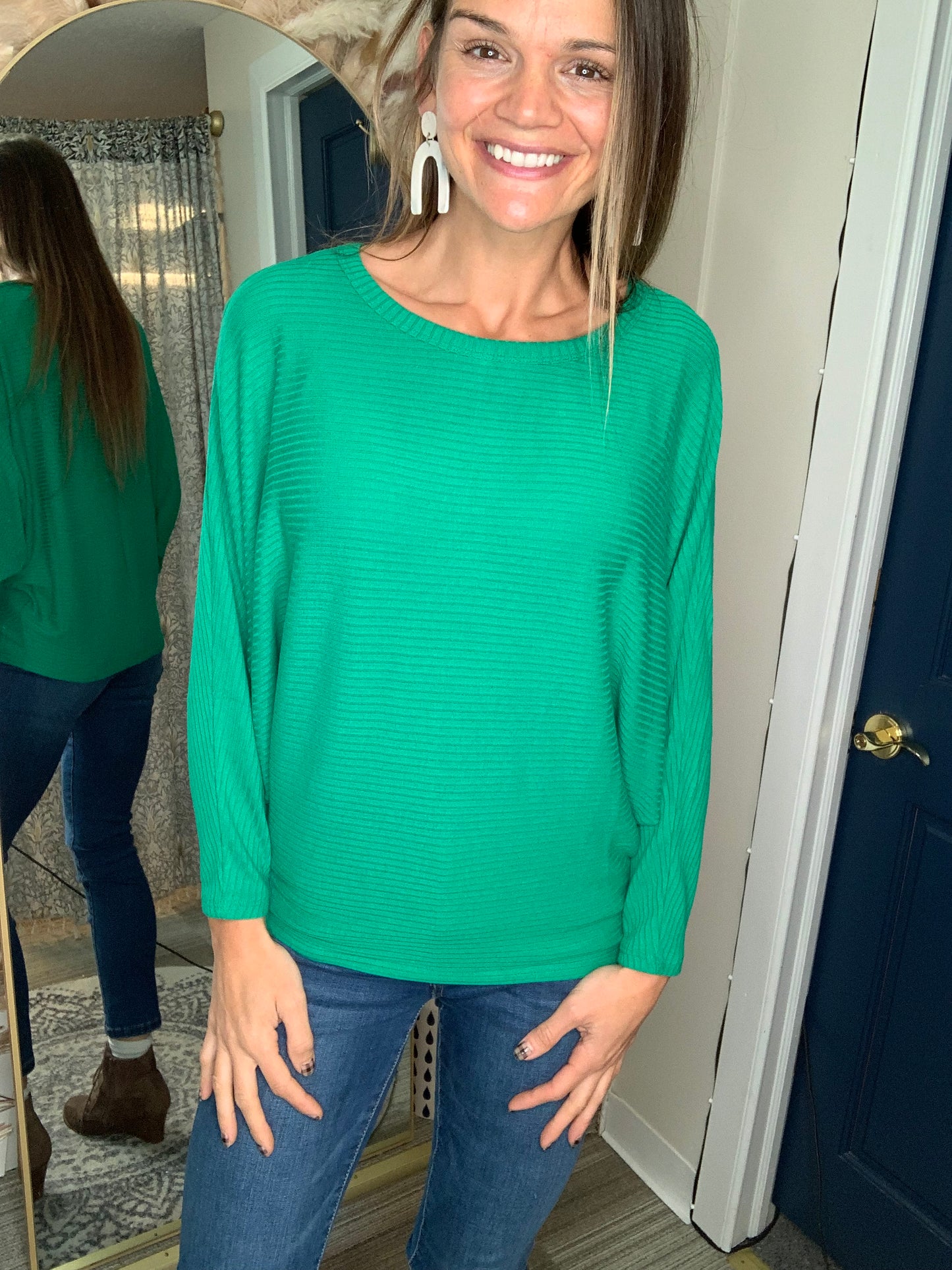 RIBBED BATWING LONG SLEEVE BOAT NECK SWEATER Kelly Green