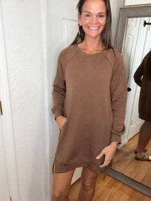 MARLOW TUNIC SWEATSHIRT DRESS MOCHA- COZY