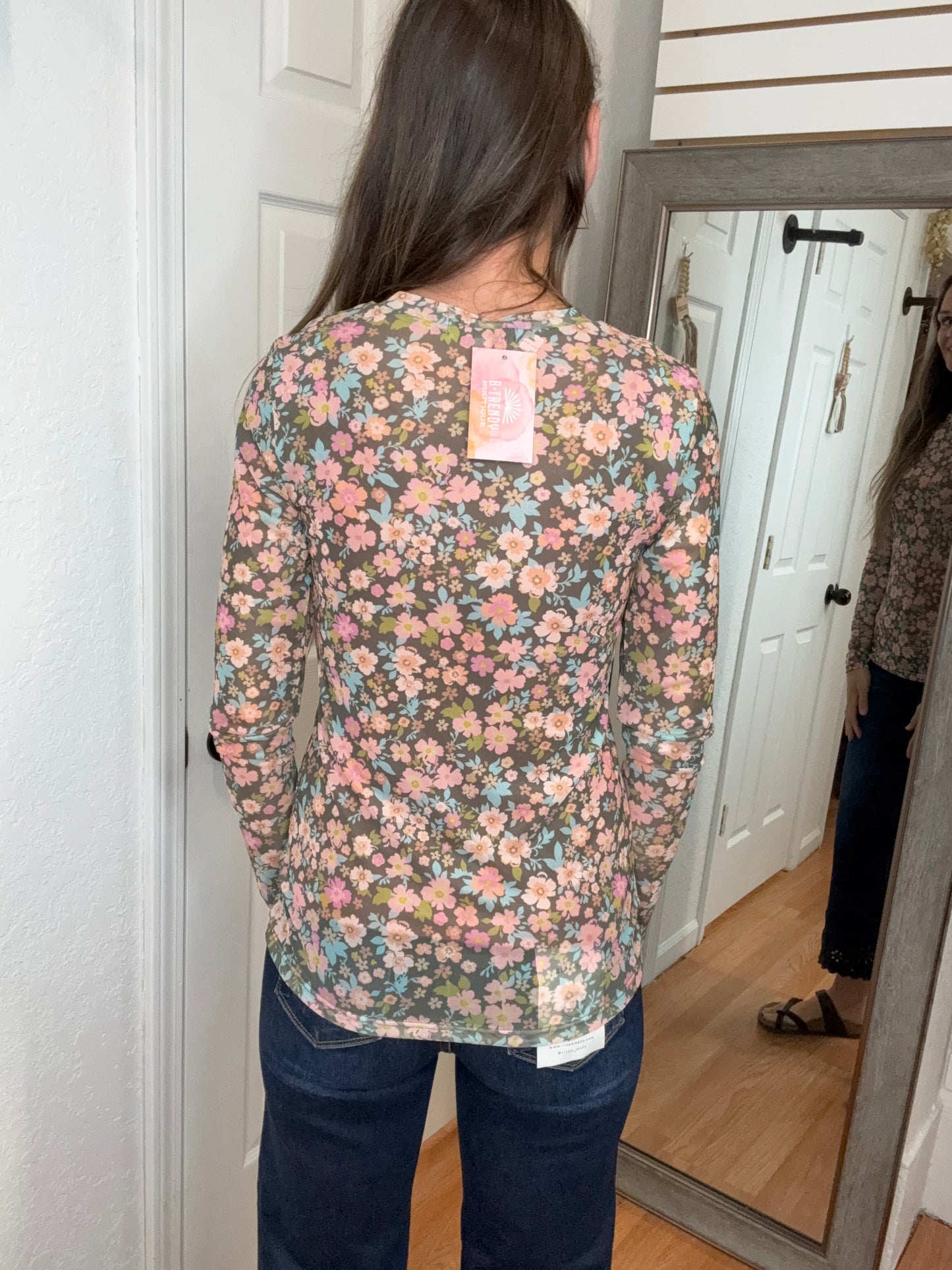 BLOOMS MESH TOP OLIVE FLORAL - BLAKELEY